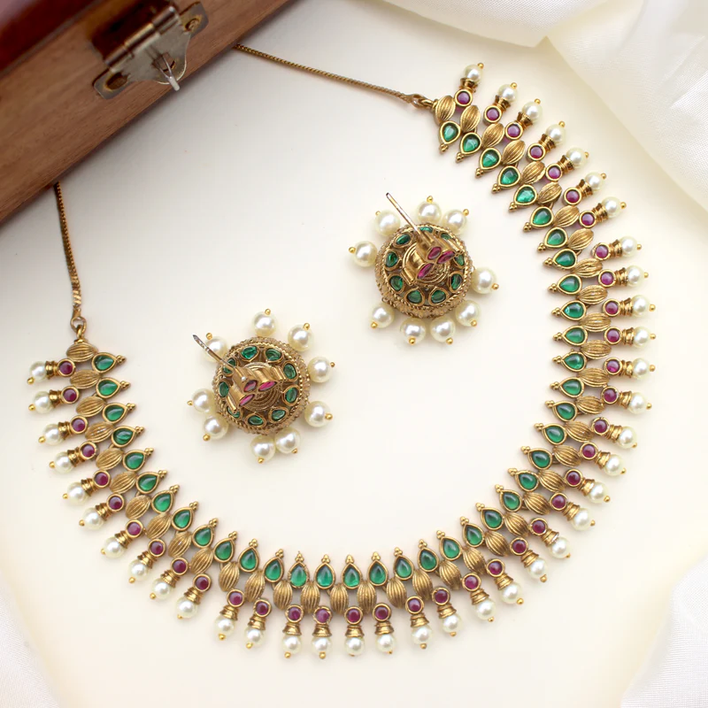 Antique Matte Leaf Kemp Lightweight Necklace set